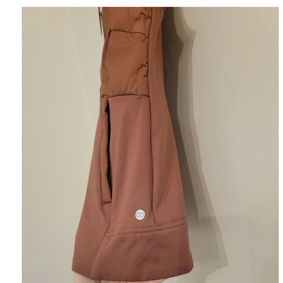 NWT Calia By Carrie Underwood Women's Cold Dash Run Vest Brown XS - Picture 5 of 10